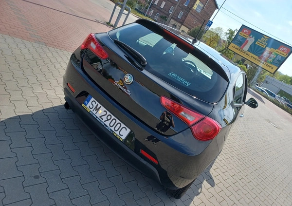 Alfa Romeo Giulietta cena 39900 przebieg: 127000, rok produkcji 2014 z Pakość małe 562